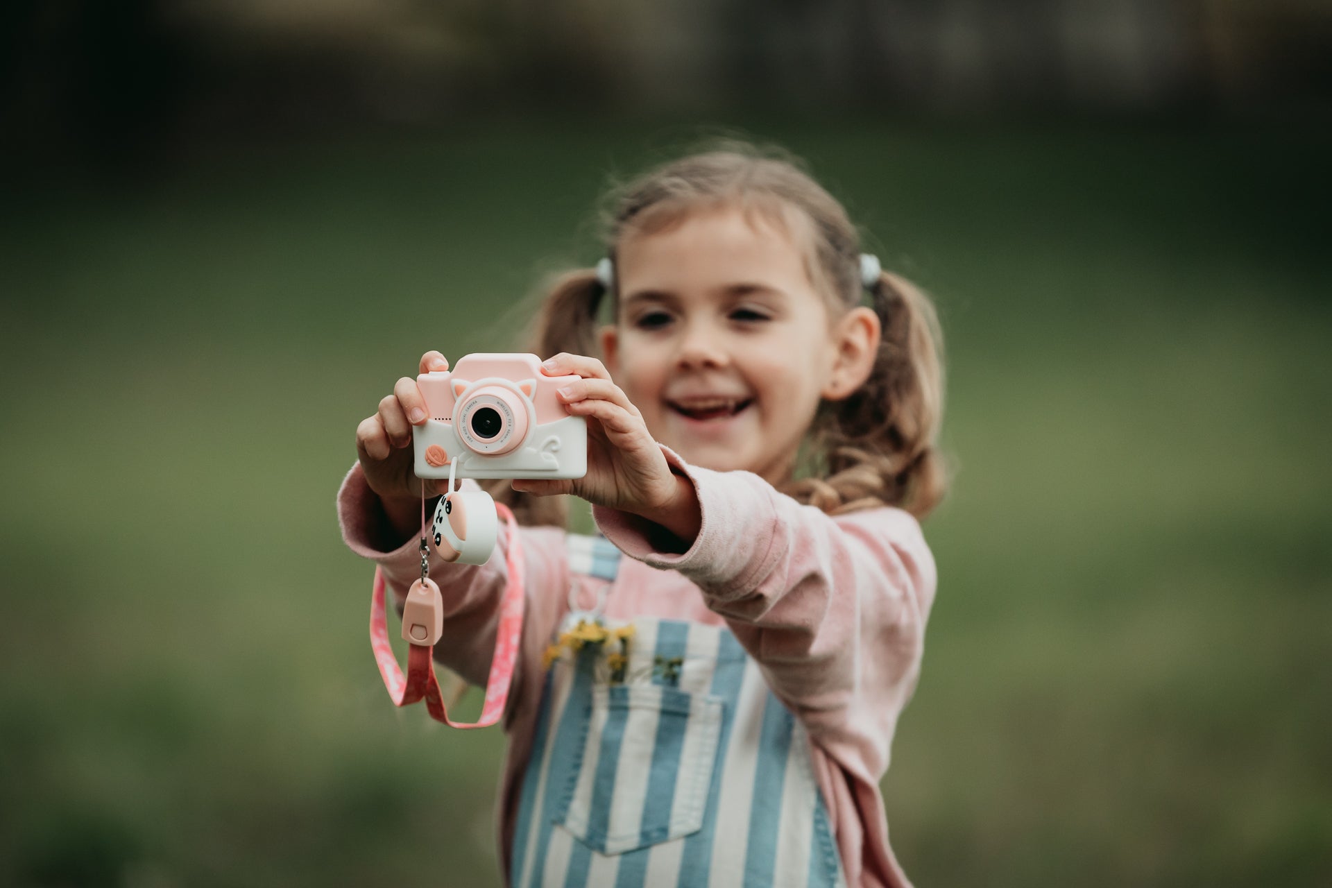 sibling photo ideas selfie