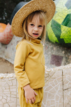 Load image into Gallery viewer, Vintage Turtleneck - Mustard
